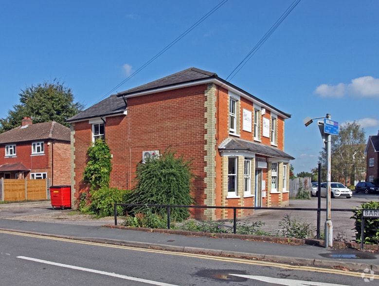 1 Robin Hood Rd, Woking for sale - Building Photo - Image 2 of 2