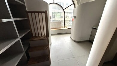 139-149 Centre St, New York, NY for lease Interior Photo- Image 2 of 6