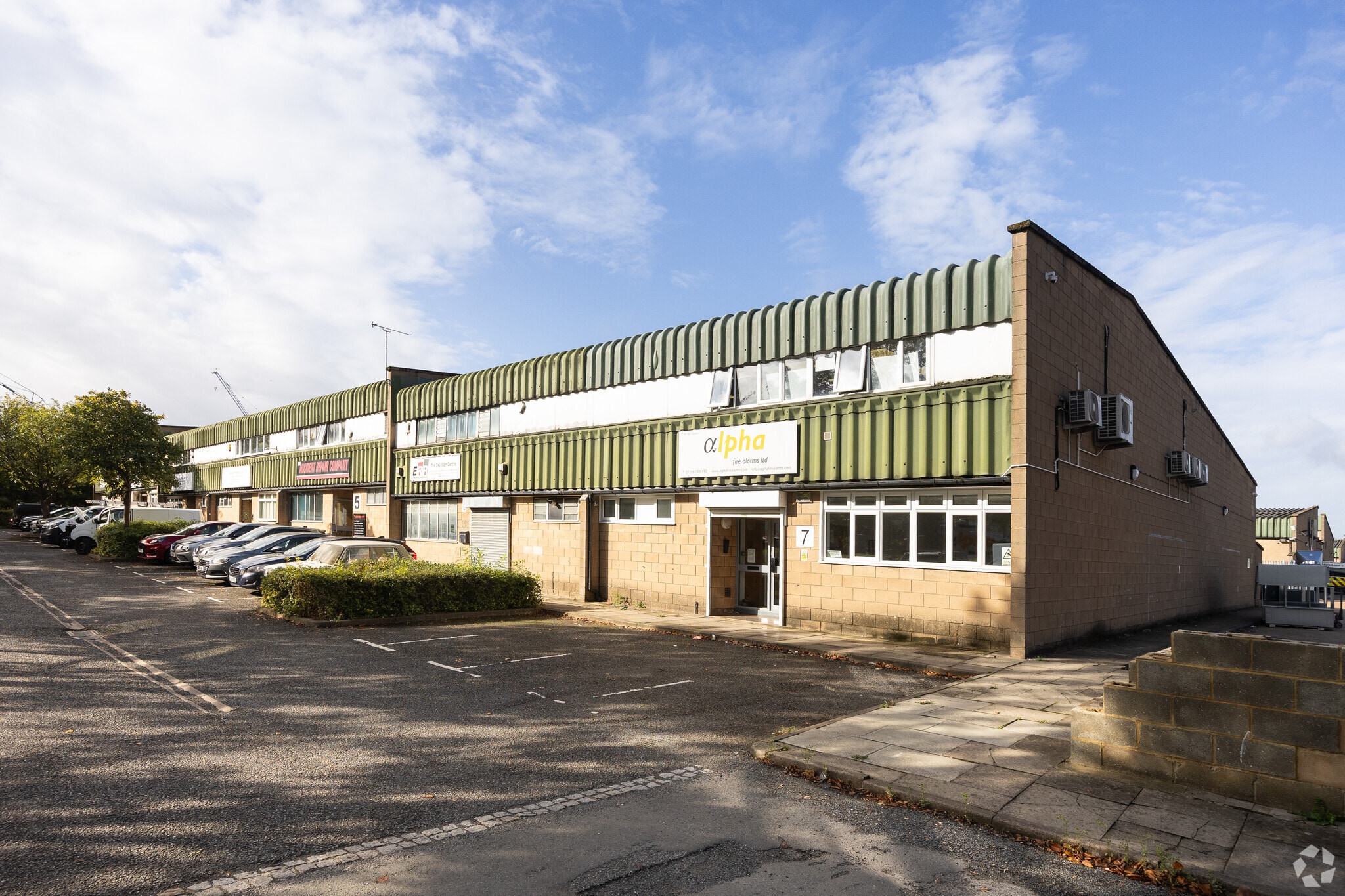 Nobel Sq, Basildon for lease Primary Photo- Image 1 of 3