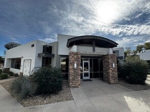 10910 N Tatum Blvd, Phoenix, AZ à louer Photo du bâtiment- Image 2 de 6