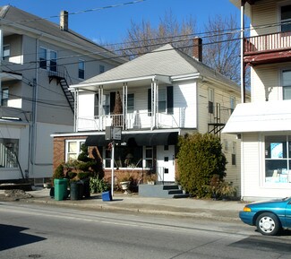 Plus de détails pour 1087 Park Ave, Woonsocket, RI - Bureau/Commerce de détail à louer