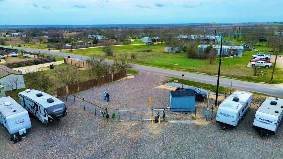 320 Green Acres, Georgetown, TX à vendre - Photo du bâtiment - Image 3 de 6