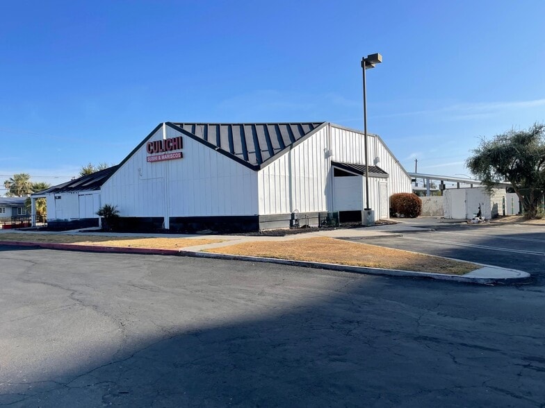 3017 Wilson Rd, Bakersfield, CA for lease - Building Photo - Image 3 of 7