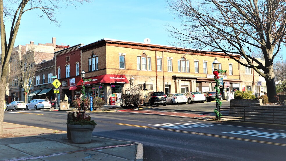 396 Main St, Metuchen, NJ à vendre - Photo du bâtiment - Image 1 de 1