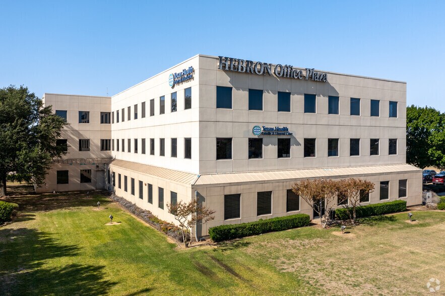 751 Hebron Pky, Lewisville, TX à louer - Photo du bâtiment - Image 1 de 15