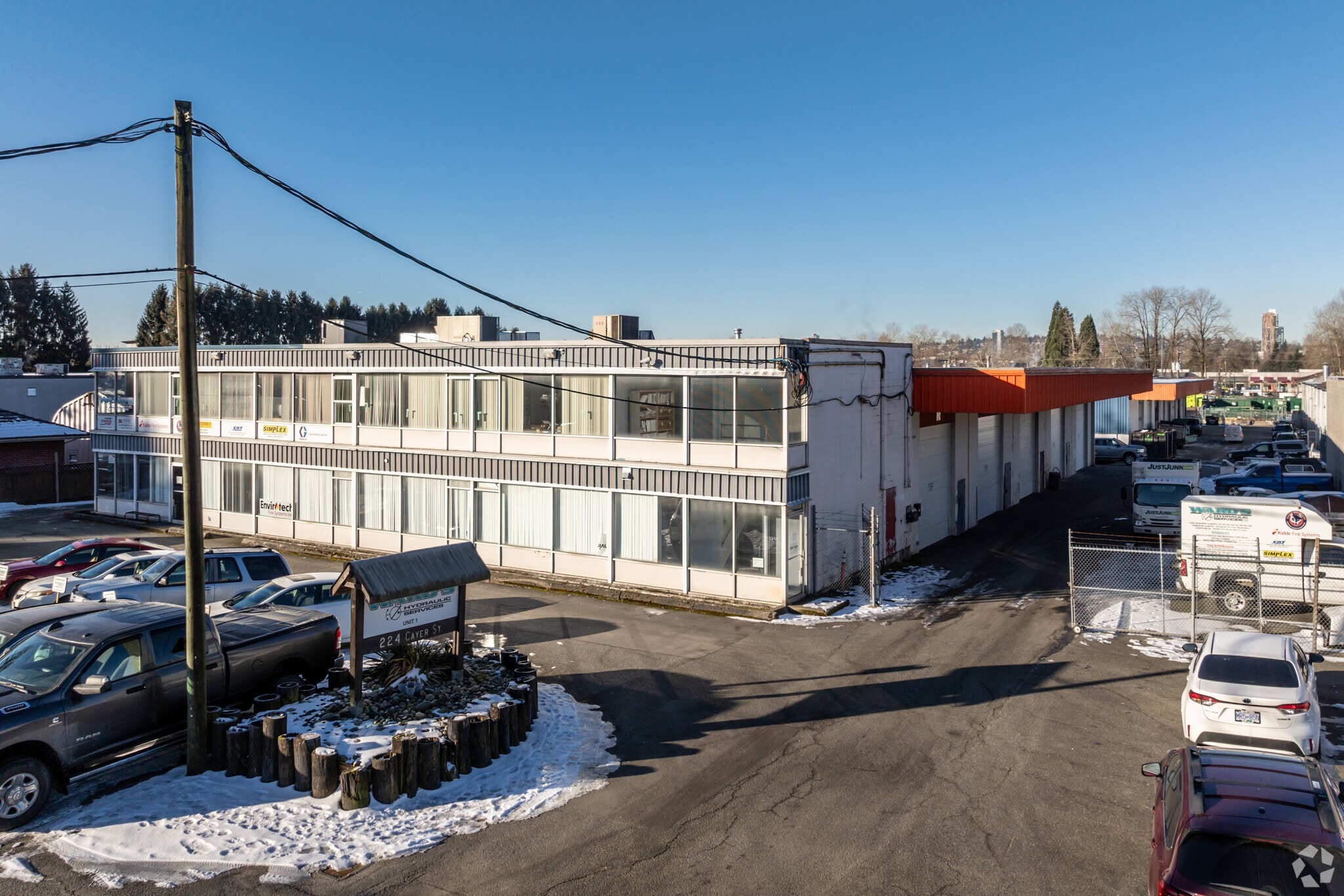 224 Cayer St, Coquitlam, BC for sale Primary Photo- Image 1 of 1