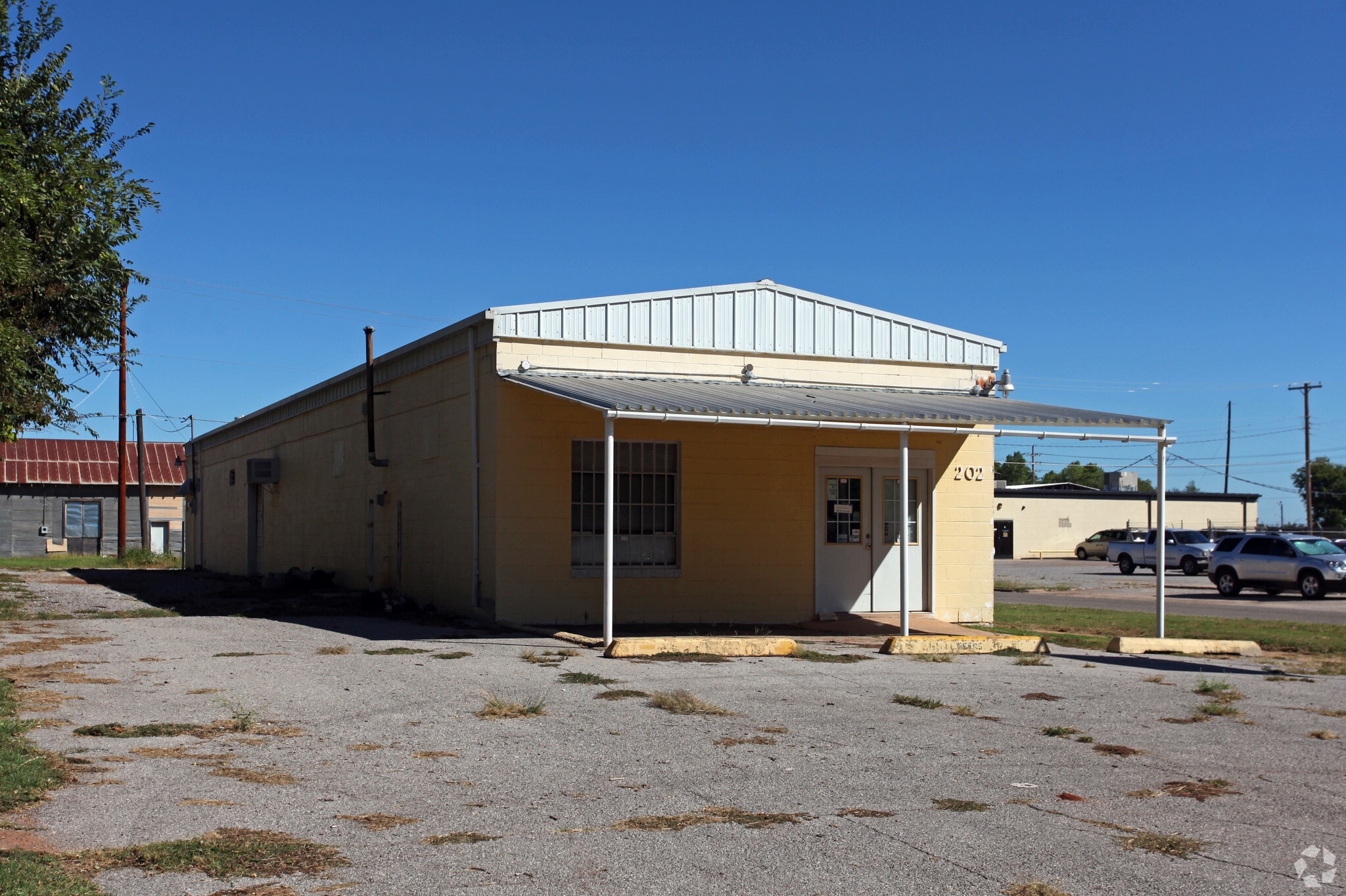 202 W Iowa Ave, Chickasha, OK for sale Primary Photo- Image 1 of 3