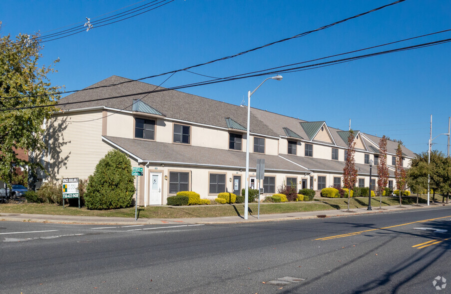 1301 Corlies Ave, Neptune, NJ à vendre - Photo du bâtiment - Image 1 de 1