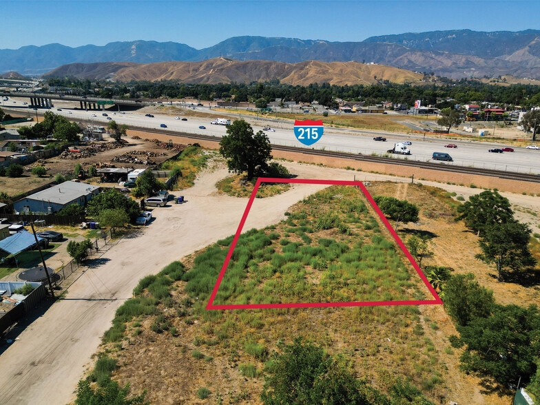 +/-.50 Acre Residential Zoned Land, San Bernardino, CA for sale - Building Photo - Image 1 of 7