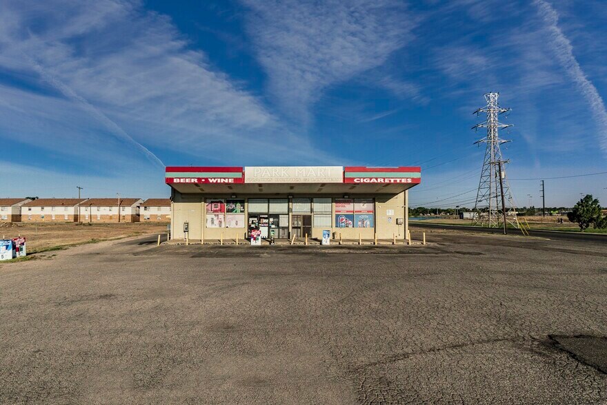 1021 Martin Rd, Amarillo, TX à vendre - Photo du bâtiment - Image 2 de 30