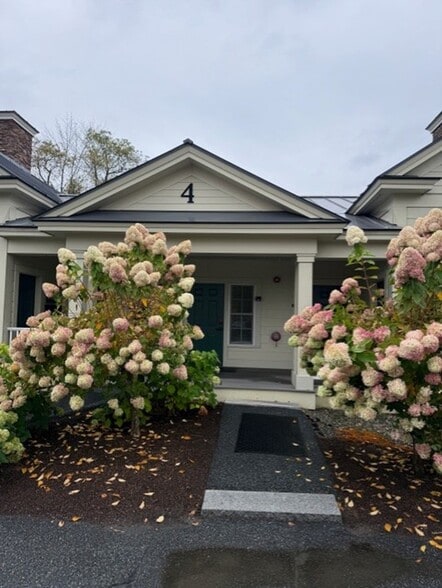 205 Billings Farm Rd, White River Junction, VT for lease - Building Photo - Image 1 of 13