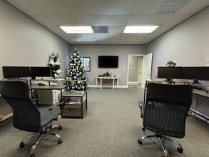 14374 Commerce Way, Miami Lakes, FL à louer Photo intérieure- Image 2 de 29