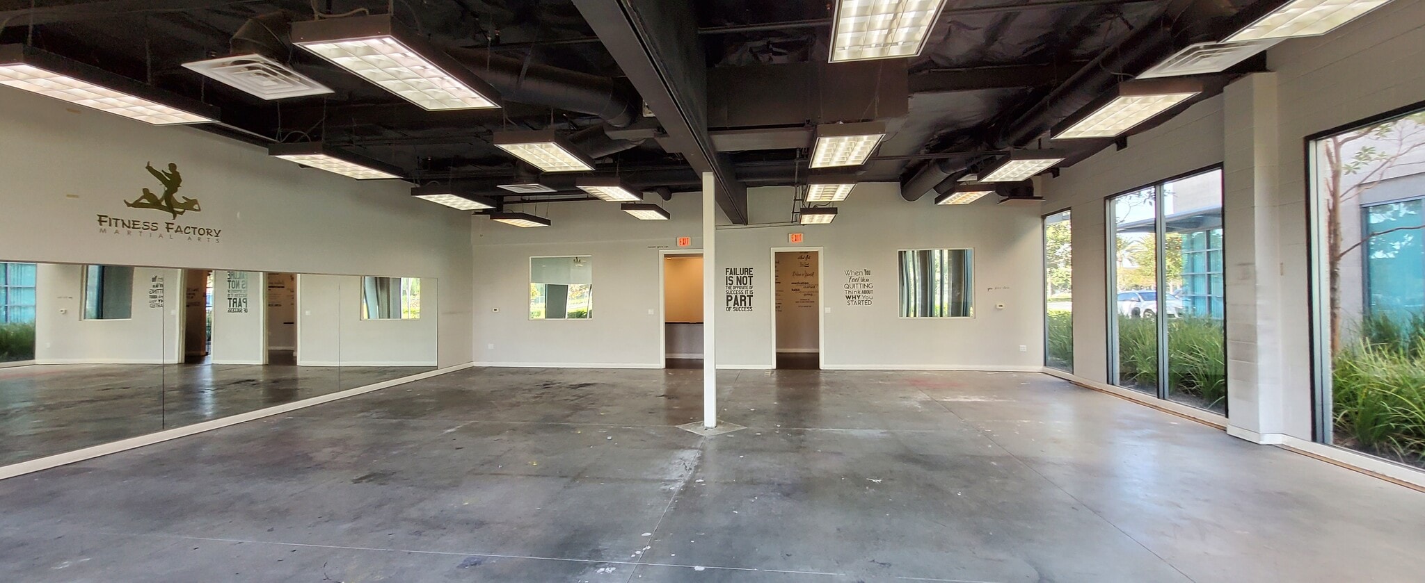 910 Roosevelt Ave, Irvine, CA for lease Interior Photo- Image 1 of 8