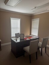 160-182 Prospect Pl, Alpharetta, GA for lease Interior Photo- Image 2 of 5
