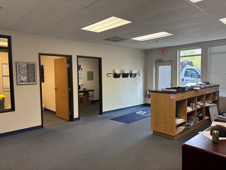 1750-1780 SW 3rd St, Corvallis, OR à louer - Photo du bâtiment - Image 3 de 8