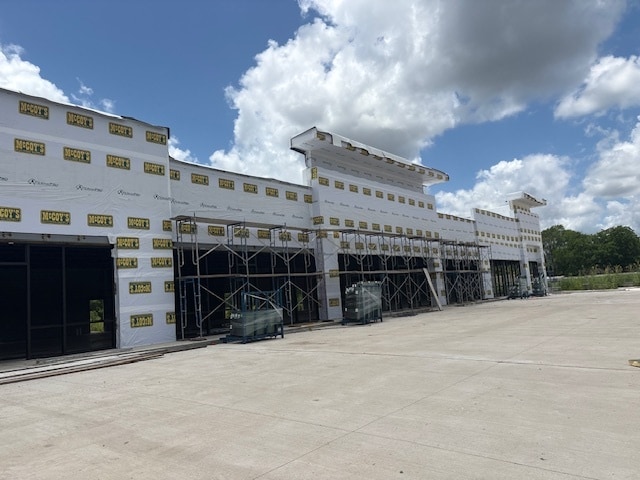 8256 Bailey Rd, Manvel, TX for lease - Building Photo - Image 2 of 21
