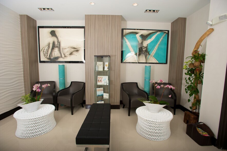 7190 SW 87th Ave, Miami, FL à louer - Photo intérieure - Image 3 de 7