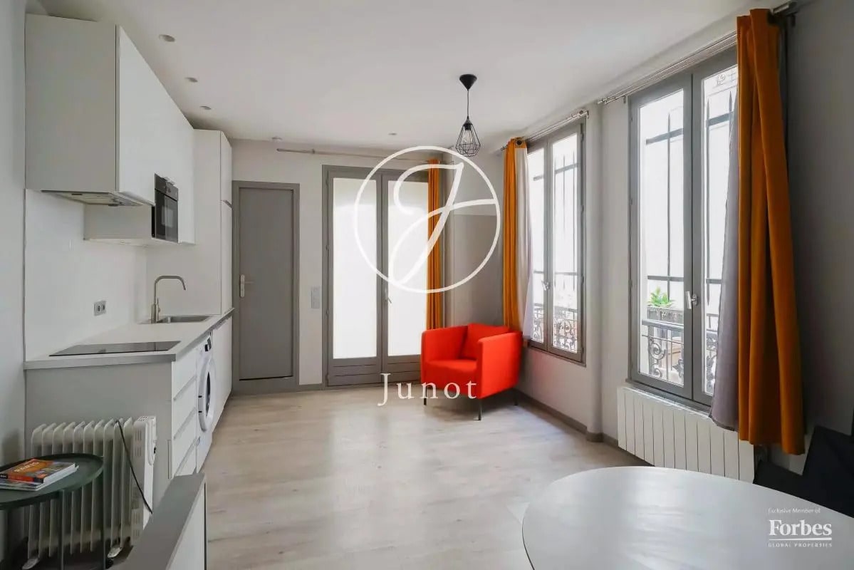 Multifamily in Paris for sale Interior Photo- Image 1 of 8