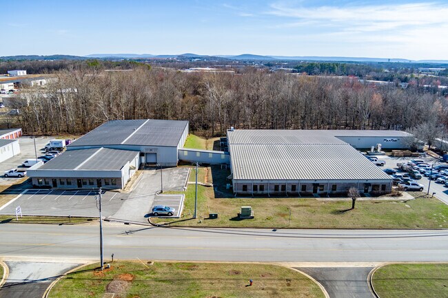 More details for 132-144 Jetplex Lane – Industrial for Sale, Madison, AL