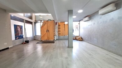 Retail in Tarragona for lease Interior Photo- Image 2 of 14