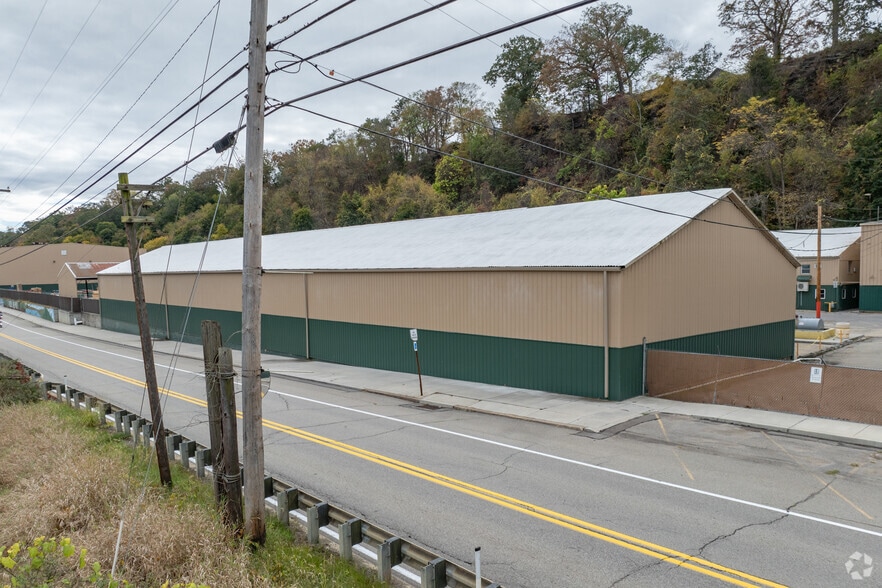 116 N River Ave, Parker, PA for lease - Building Photo - Image 2 of 4