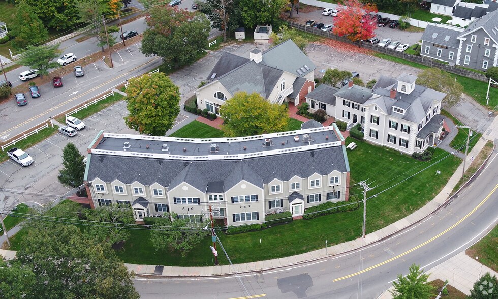 10 S Main St, Topsfield, MA à louer - Photo du bâtiment - Image 1 de 11
