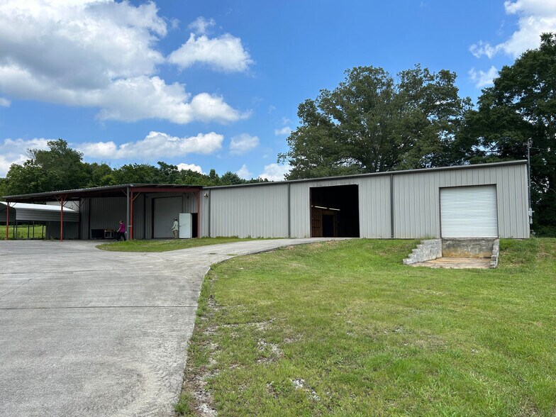 1111 S Chattanooga St, LaFayette, GA for sale - Building Photo - Image 2 of 2