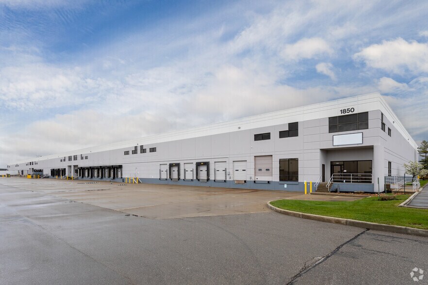 1850 Airport Exchange Blvd, Erlanger, KY à louer - Photo du bâtiment - Image 1 de 5