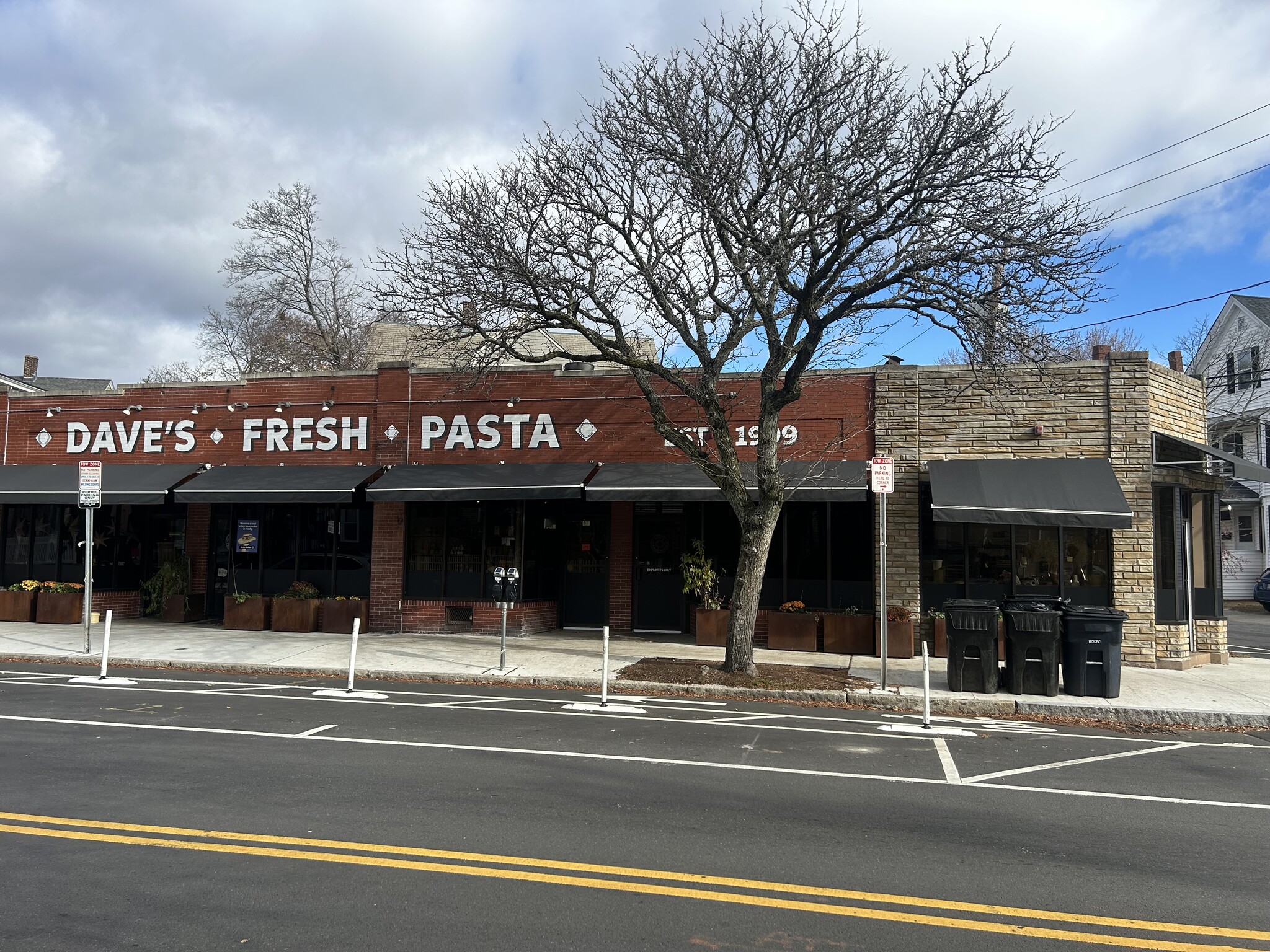 77 Holland St, Somerville, MA à vendre Photo principale- Image 1 de 4