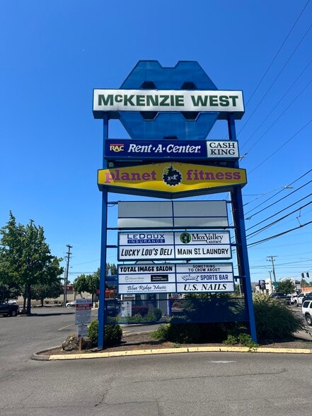 4205-4229 Main St, Springfield, OR for lease - Building Photo - Image 3 of 4