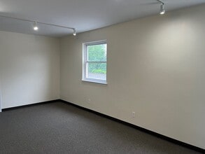 1708-1714 Lancaster Ave, Paoli, PA for lease Interior Photo- Image 1 of 7