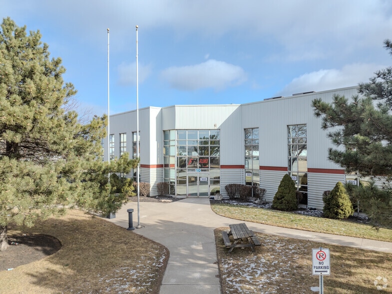 450 Sherman Av N, Hamilton, ON for lease - Building Photo - Image 3 of 5