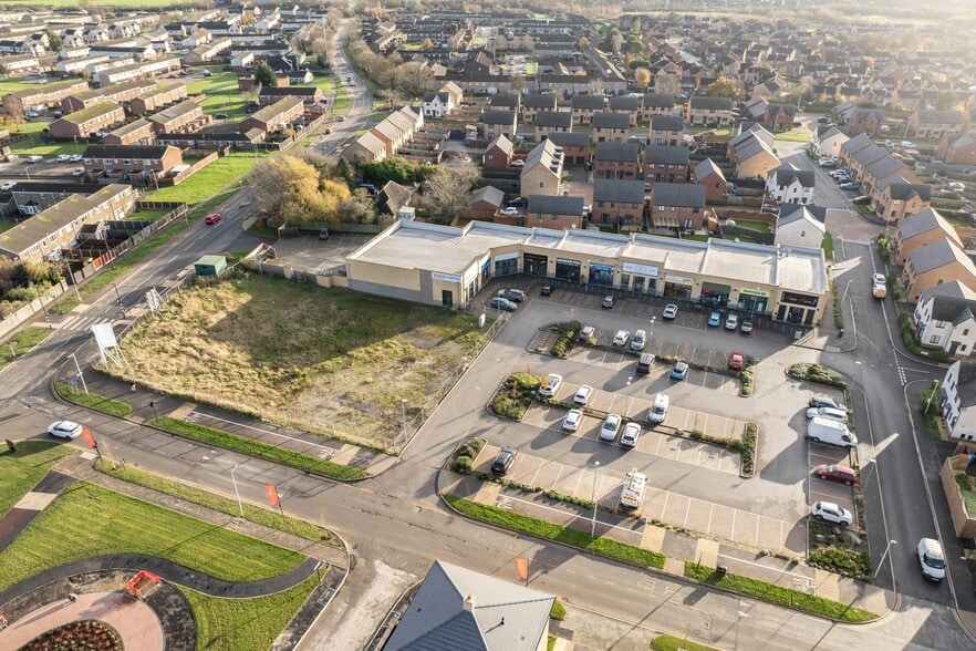 Monks Way Retail Park, Hull for lease - Aerial - Image 3 of 4