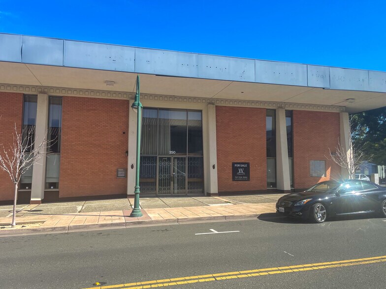 250 Georgia St, Vallejo, CA for sale - Building Photo - Image 2 of 13