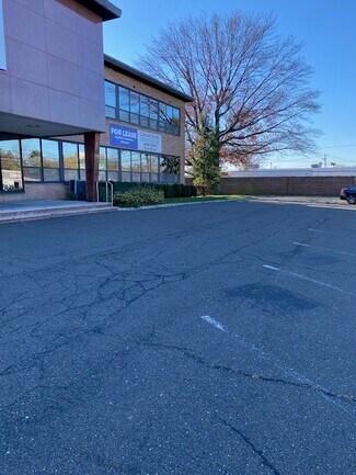 Plus de détails pour 141 North Ave, Bridgeport, CT - Bureau à louer