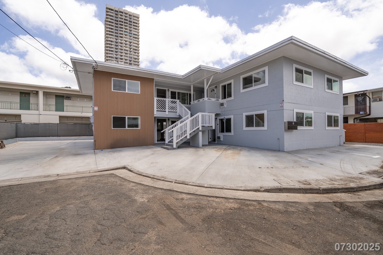 829 Waiaka Pl, Honolulu, HI à vendre Photo du bâtiment- Image 1 de 10
