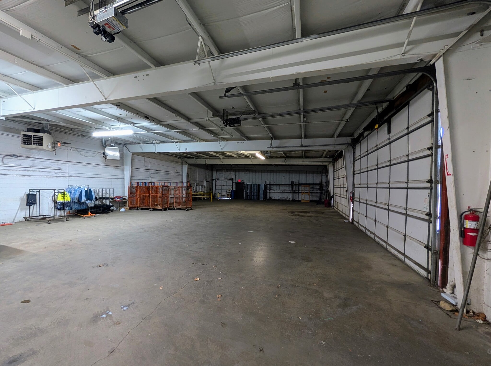 2080-2090 Fairwood Ave, Columbus, OH for lease Interior Photo- Image 1 of 2