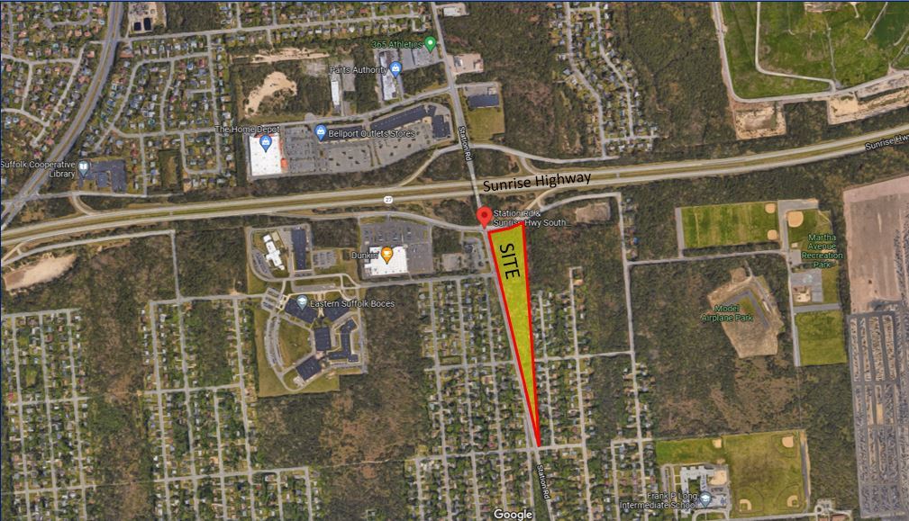 Sunrise Hwy South Service, Bellport Village, NY for sale Building Photo- Image 1 of 2