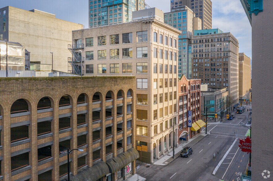 509 Richards St, Vancouver, BC à louer - Photo du bâtiment - Image 3 de 29