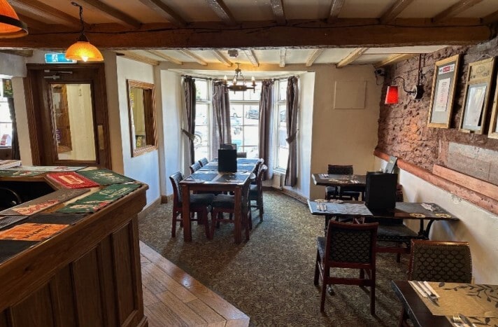 11 Market Pl, Kirkbymoorside for sale - Interior Photo - Image 3 of 7