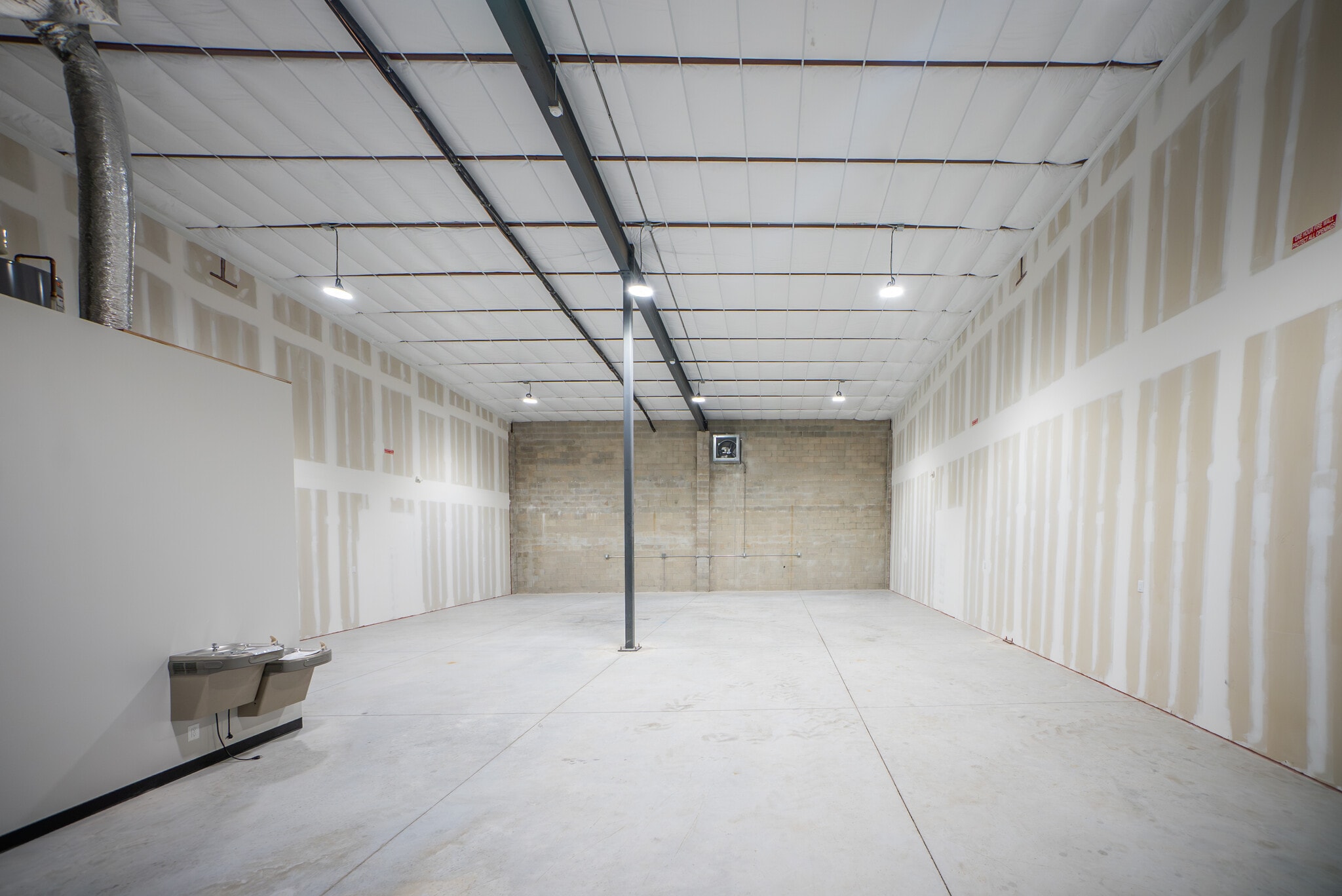 11201 49th St N, Clearwater, FL à louer Photo intérieure- Image 1 de 10