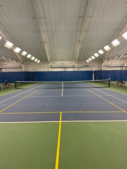 451 California Rd, Quakertown, PA à louer - Photo du bâtiment - Image 3 de 16