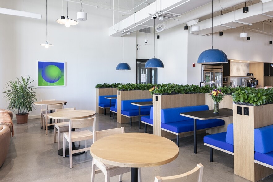 110 N Corcoran St, Durham, NC for lease - Interior Photo - Image 2 of 26