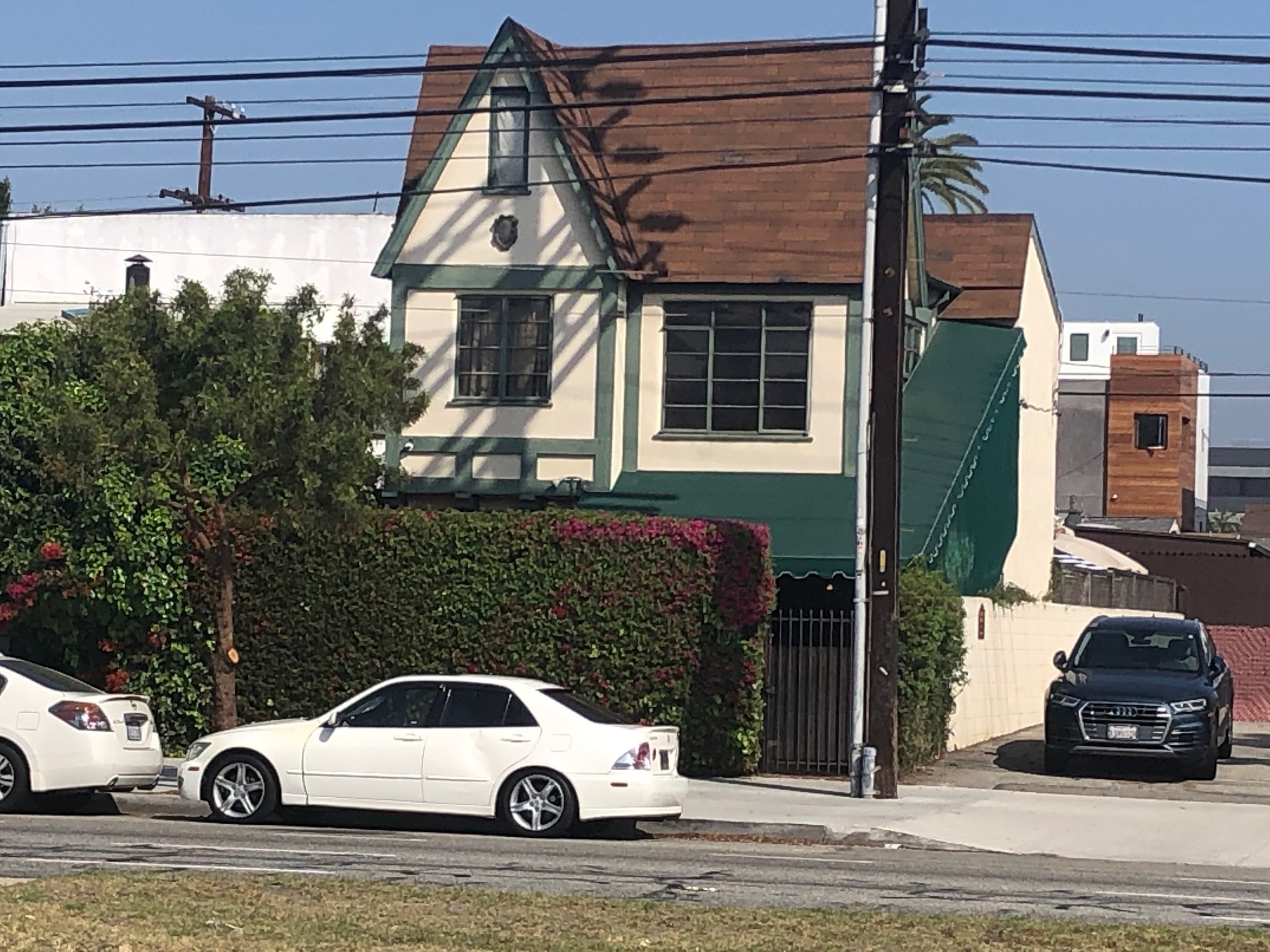 8875 Venice Blvd, Los Angeles, CA for sale Primary Photo- Image 1 of 1