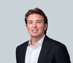 Max Valentino