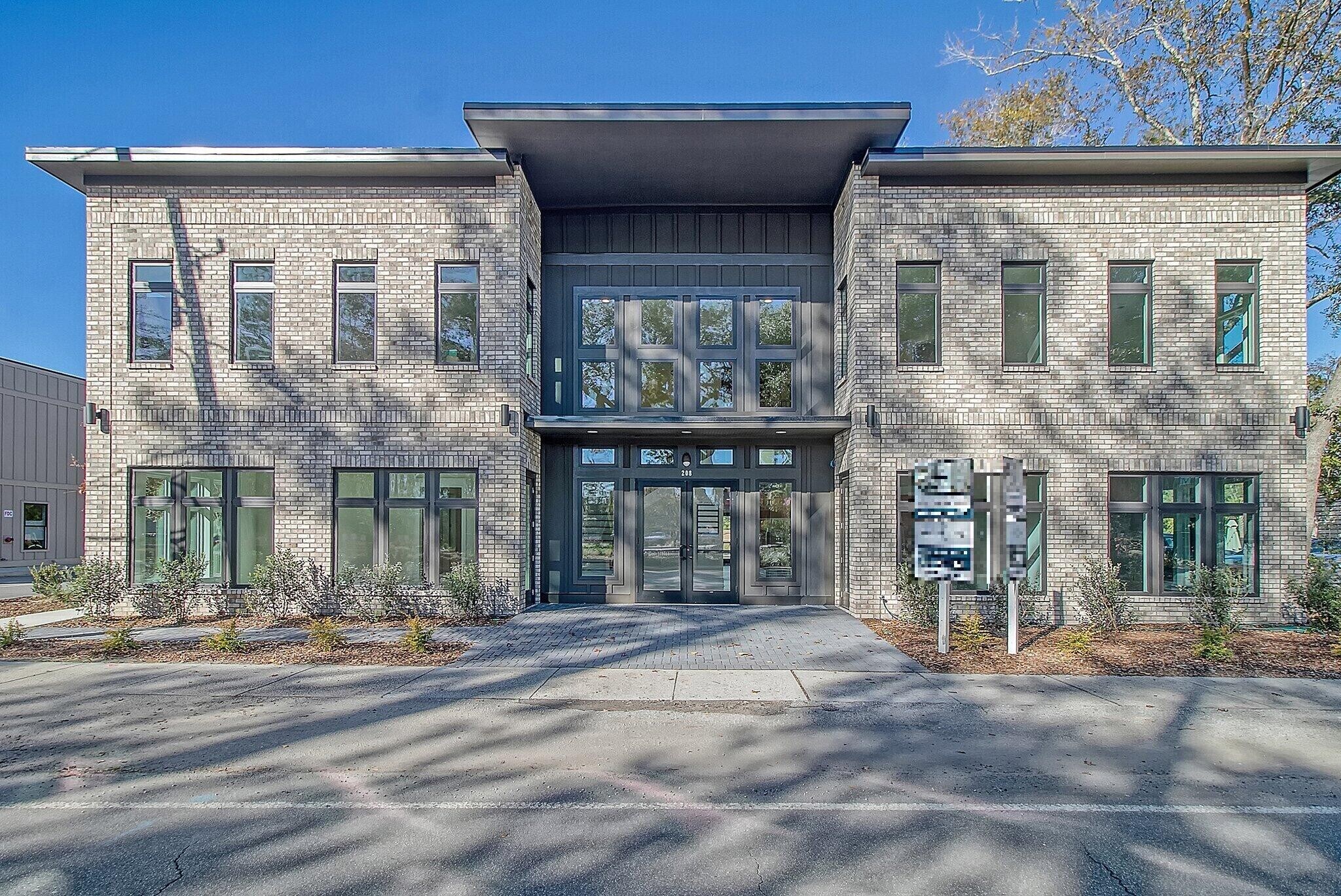 208 N Cedar St, Summerville, SC for sale Building Photo- Image 1 of 26