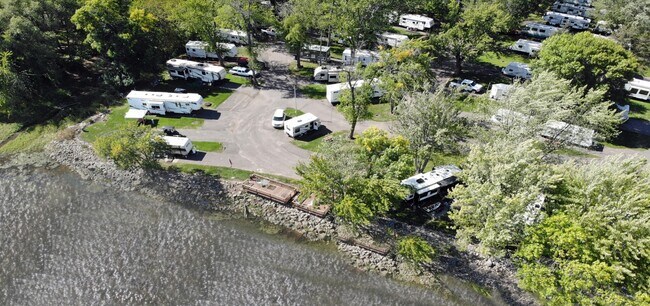 More details for 1335 W River St, Monticello, MN - Multifamily for Sale