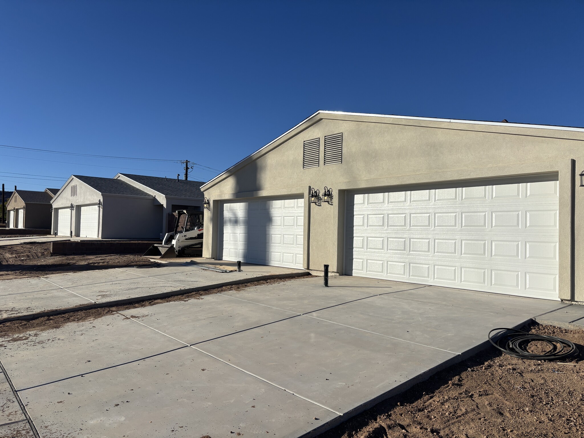 901 Berk Ave, Kingman, AZ for sale Primary Photo- Image 1 of 17
