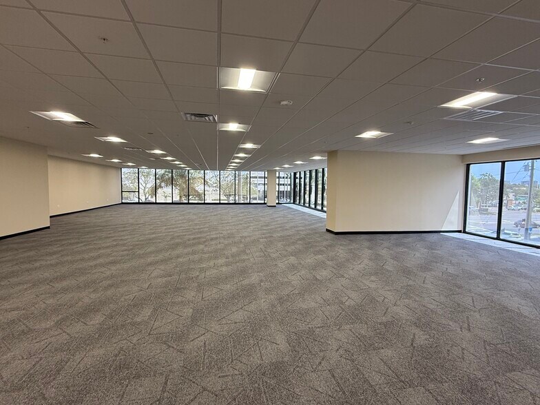 4950 W Kennedy Blvd, Tampa, FL à louer - Photo intérieure - Image 2 de 8