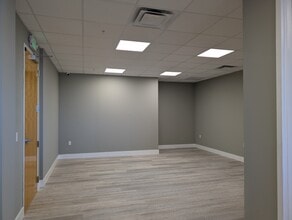 1210 E Osceola Pky, Kissimmee, FL for lease Interior Photo- Image 2 of 24